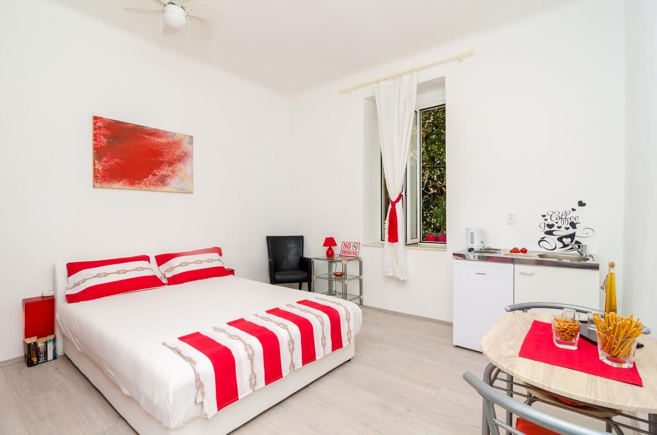 Apartment Caceris Dubrovnik Bagian luar foto