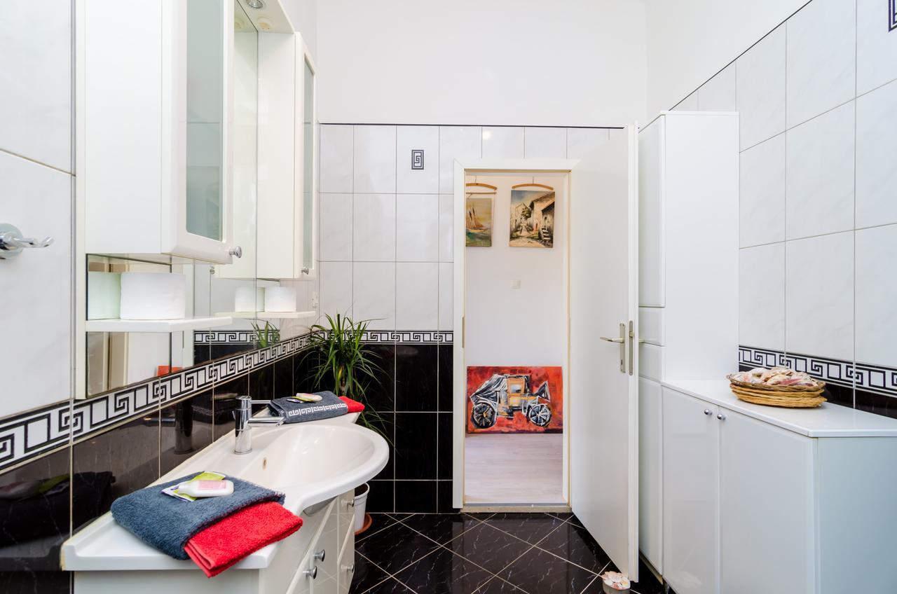 Apartment Caceris Dubrovnik Bagian luar foto